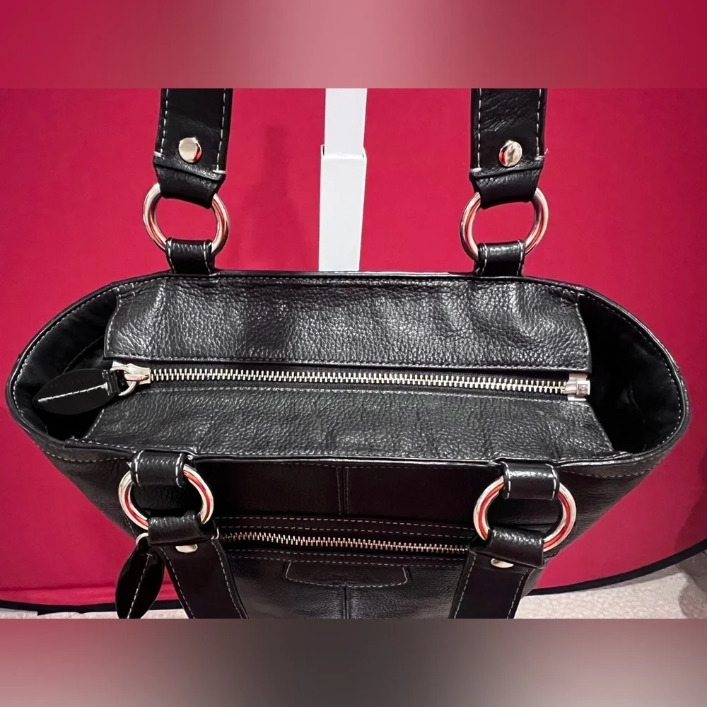 Coach Soft Black Leather Shoulder Bag